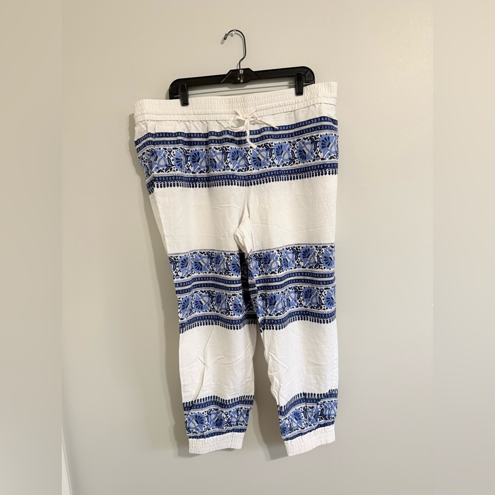 LOFT White Jogger Pants with Blue Print